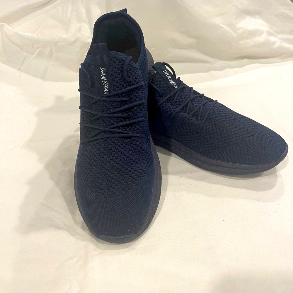 Shoe, Damyuan, US men size 10, blue Men's casual walking shoes